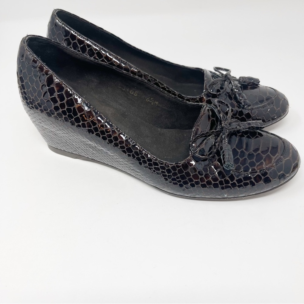 Stuart Weitzman Brown Python Embossed Leather Wed… - image 1